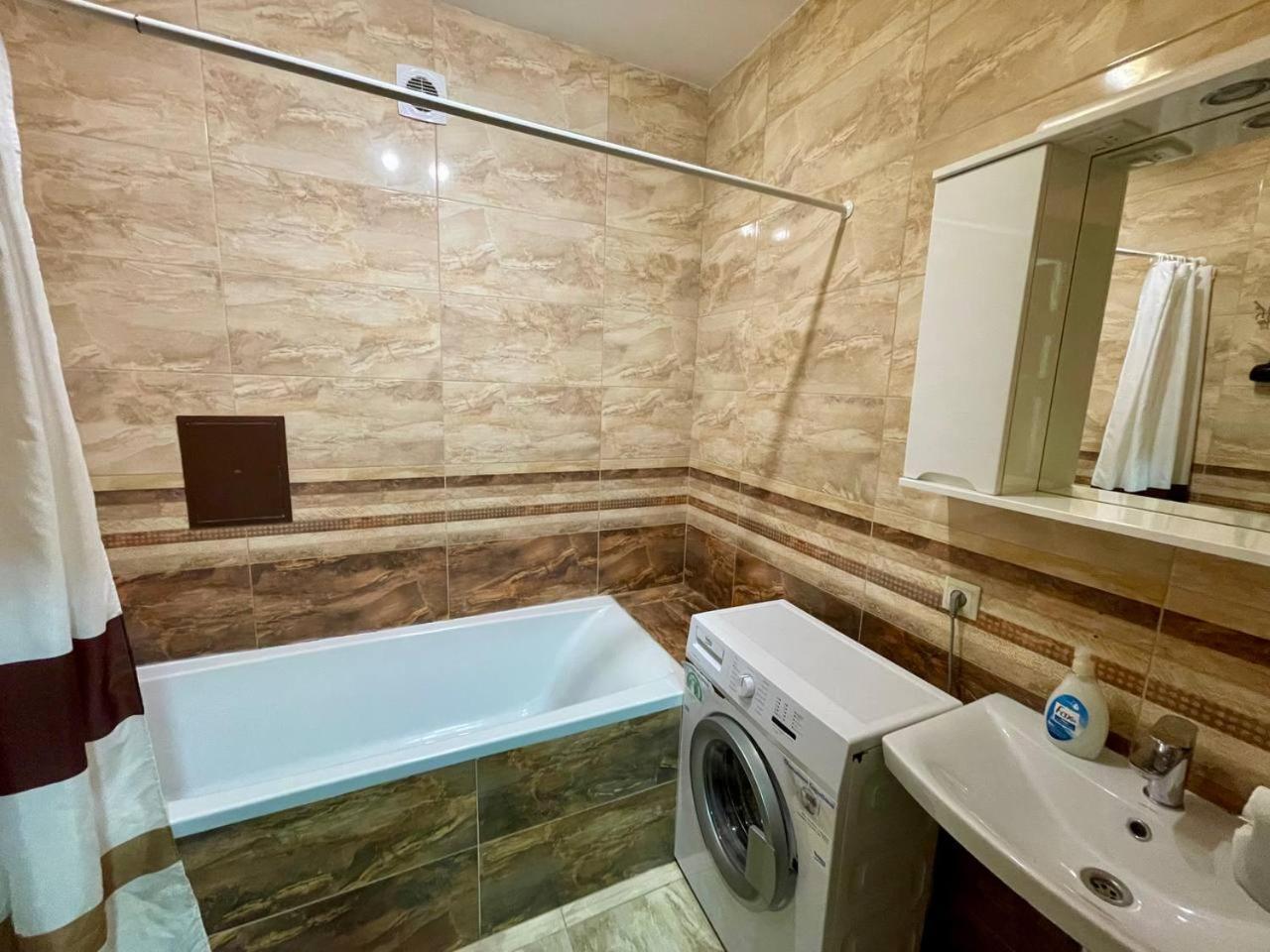 Apartments In Uzhgorod For You. Zewnętrze zdjęcie