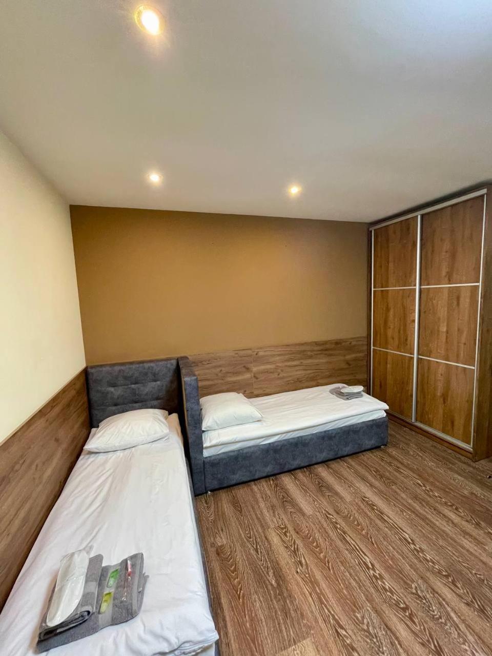 Apartments In Uzhgorod For You. Zewnętrze zdjęcie
