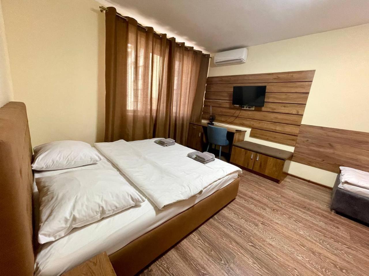Apartments In Uzhgorod For You. Zewnętrze zdjęcie